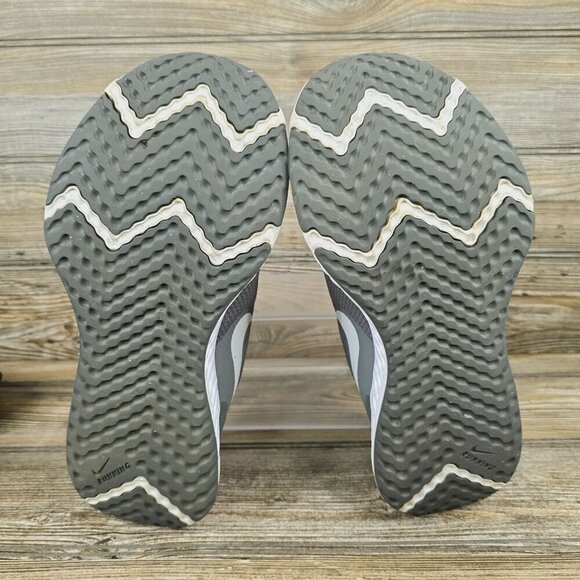 Nike Revolution Gray Sneakers Men's Size 8W - Picture 8 of 9